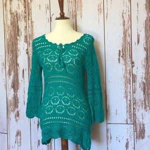 Dressbarn blue teal crochet like shirt